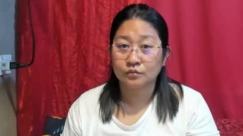 Snapshot of sweetpilipina88 chatting on 6, 4, 2026 MIA online show from 6, 4, 2026