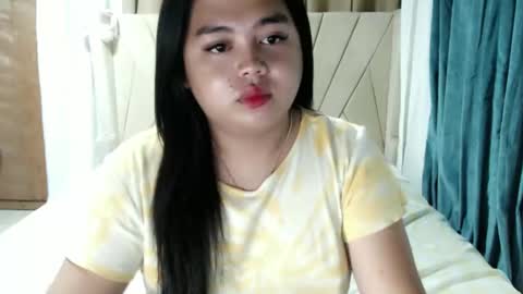 Snapshot of sweetprincess_athena chatting on 30, 12, 2024 Princess Ella online show from 30, 12, 2024