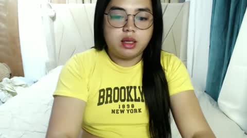 Snapshot of sweetprincess_athena chatting on 9, 3, 2025 Princess Ella online show from 9, 3, 2025