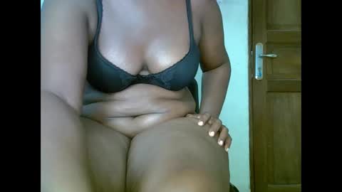 Snapshot of sweetrenne chatting on 27, 1, 2025 sweetrenne online show from 27, 1, 2025