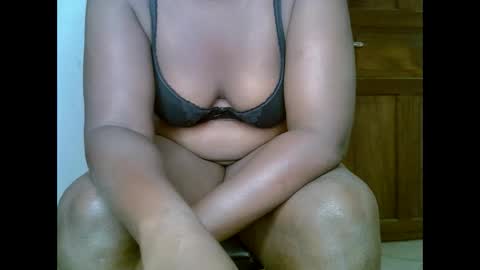 Snapshot of sweetrenne chatting on 23, 2, 2025 sweetrenne online show from 23, 2, 2025