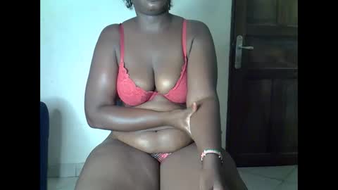 Snapshot of sweetrenne chatting on 4, 12, 2025 sweetrenne online show from 4, 12, 2025