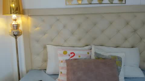 Snapshot of sweets_one chatting on 19, 2, 2026 sweets one online show from 19, 2, 2026