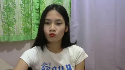 Snapshot of sweetsexygirl20 chatting on 23, 2, 2025 Mia online show from 23, 2, 2025