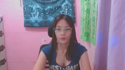 Mia online show from 3, 6, 2026