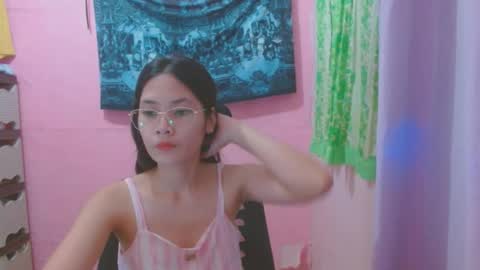 Mia online show from 7, 7, 2026