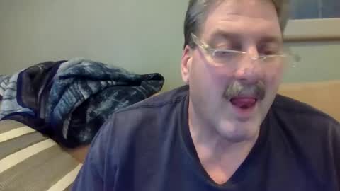 sweetbrowneyes623 online show from 5, 1, 2025