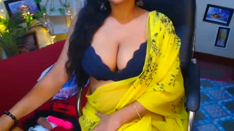 SweetSour online show from 8, 10, 2025