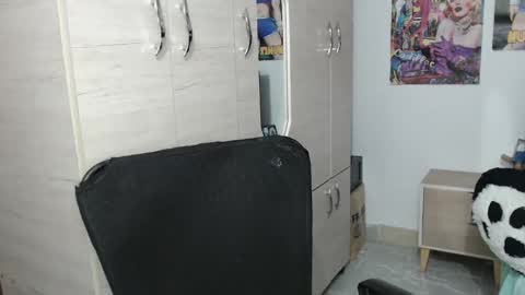 Snapshot of sweett_candy1 chatting on 28, 10, 2025 sweett_candy1 online show from 28, 10, 2025