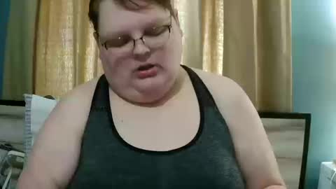 Snapshot of sweetteatrouble chatting on 10, 10, 2025 sweetteatrouble online show from 10, 10, 2025