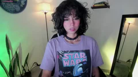 Snapshot of sweettianna chatting on 17, 1, 2026 shamanta Independent modelHelp me reach 100 thumbs up online show from 17, 1, 2026