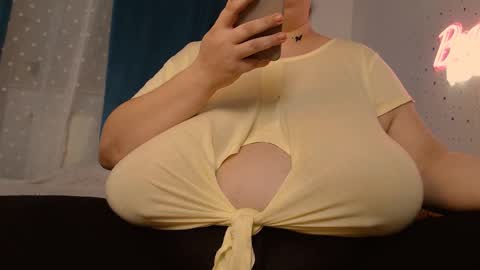 Maya online show from 27, 2, 2025