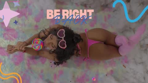 sweetviolet___ online show from 25, 2, 2026