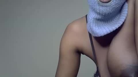 Snapshot of sweetvirgi25 chatting on 7, 3, 2026 loving soul online show from 7, 3, 2026