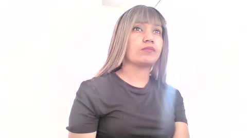 Snapshot of sweetwhisper4u chatting on 17, 7, 2026 katie online show from 17, 7, 2026