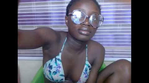 Snapshot of sweetxsucker chatting on 2, 3, 2025 sweetxsucker online show from 2, 3, 2025