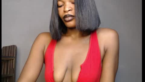 sweetxxboobsx online show from 15, 4, 2026