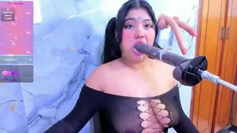 Snapshot of sweety_blowjob chatting on 19, 3, 2026 LINA online show from 19, 3, 2026