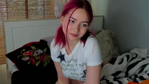Snapshot of sweetyangiee chatting on 7, 5, 2026 sweetyangiee online show from 7, 5, 2026