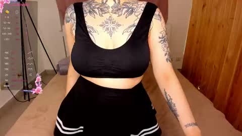 Snapshot of sweetyladiy chatting on 2, 10, 2025 Aiza online show from 2, 10, 2025