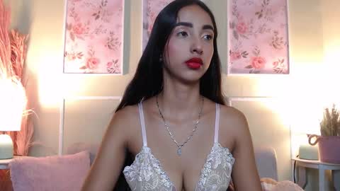 Snapshot of sweetylally chatting on 18, 2, 2026 LAURA online show from 18, 2, 2026