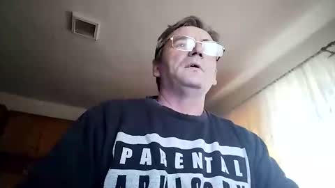 Snapshot of swergiu333 chatting on 2, 3, 2026 Raymond online show from 2, 3, 2026