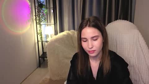 Snapshot of swetskitt chatting on 12, 10, 2025 Milana online show from 12, 10, 2025