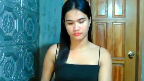 Snapshot of swettie_rhea chatting on 18, 6, 2026 Rhea online show from 18, 6, 2026