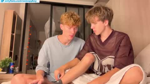 Snapshot of swoopyboy chatting on 24, 10, 2025 swoopyboy online show from 24, 10, 2025