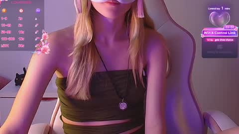 Snapshot of sydney_max chatting on 26, 2, 2025 Milena online show from 26, 2, 2025