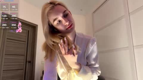 Snapshot of sydneyhackathorn chatting on 27, 2, 2026 Mona online show from 27, 2, 2026