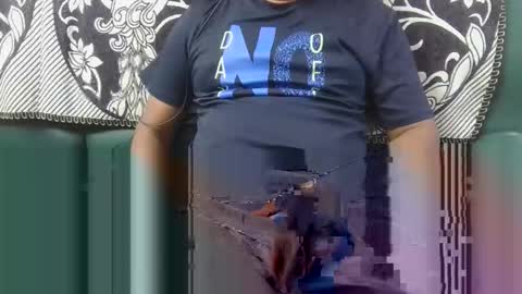 Snapshot of symond_jns chatting on 1, 10, 2025 symond_jns online show from 1, 10, 2025