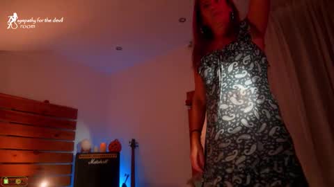 Snapshot of sympathy_for_the_devil chatting on 25, 10, 2025 Lily online show from 25, 10, 2025