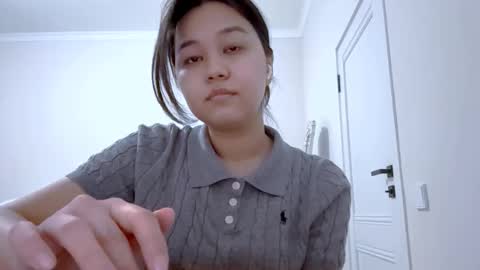 Snapshot of synthiahenneberger chatting on 3, 3, 2026 Sitney online show from 3, 3, 2026