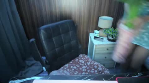 Jenny online show from 4, 3, 2025