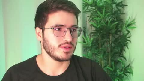 t0ny_wylie online show from 15, 4, 2026