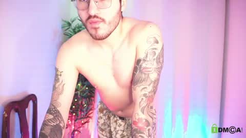 t0ny_wylie online show from 21, 7, 2026