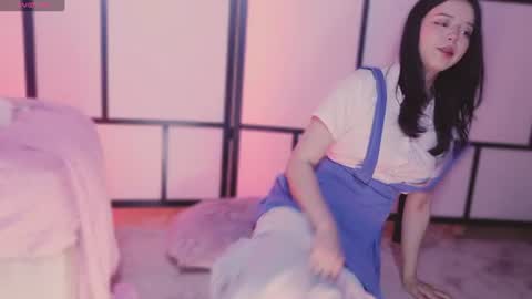 Nice to meet you I am Mia3 online show from 3, 7, 2026