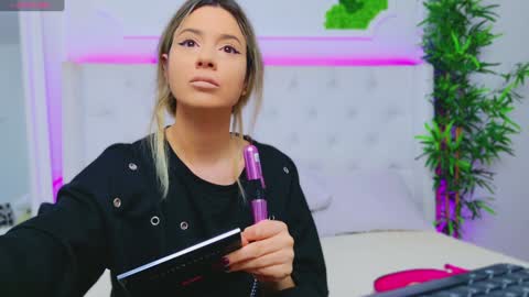 Snapshot of taahiraarabian chatting on 16, 12, 2024 Arianna online show from 16, 12, 2024