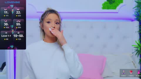 Snapshot of taahiraarabian chatting on 4, 2, 2025 Arianna online show from 4, 2, 2025