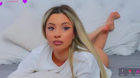 Snapshot of taahiraarabian chatting on 12, 3, 2025 Arianna online show from 12, 3, 2025