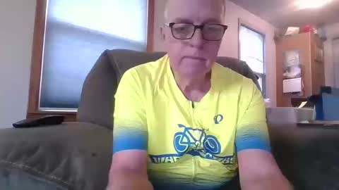 tacrunner66_ online show from 10, 10, 2025