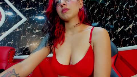 Snapshot of tafitasl4ve chatting on 4, 2, 2025 Tafita  online show from 4, 2, 2025