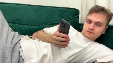 Alex online show from 9, 6, 2026