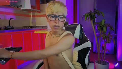 Snapshot of taichi_bluy chatting on 13, 2, 2026 taichi online show from 13, 2, 2026