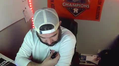 TaintNuzzler online show from 9, 2, 2025