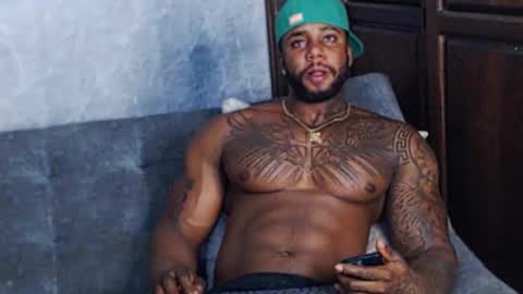 Tairon Tucke online show from 8, 1, 2025