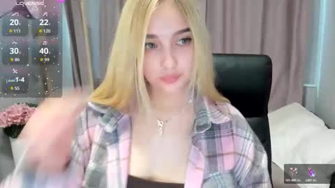 Snapshot of taisia_hot chatting on 12, 5, 2026 Taisia online show from 12, 5, 2026