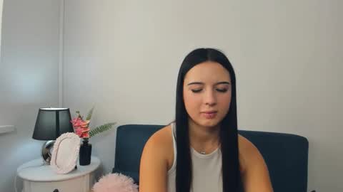 Snapshot of taliasensitive chatting on 4, 10, 2025 taliasensitive online show from 4, 10, 2025