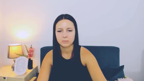 Snapshot of taliasensitive chatting on 12, 10, 2025 taliasensitive online show from 12, 10, 2025